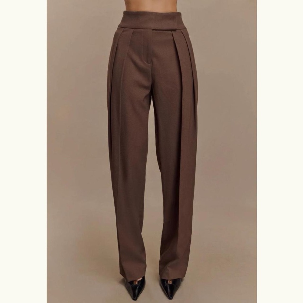 Meshki Brown Trouser Pants with Tailored Silhouette